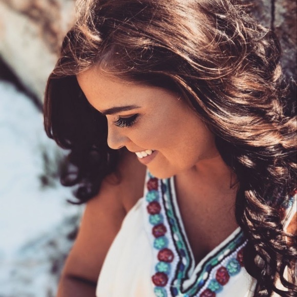 Meet your Posher, Sarahbeth - Picture 1 of 1